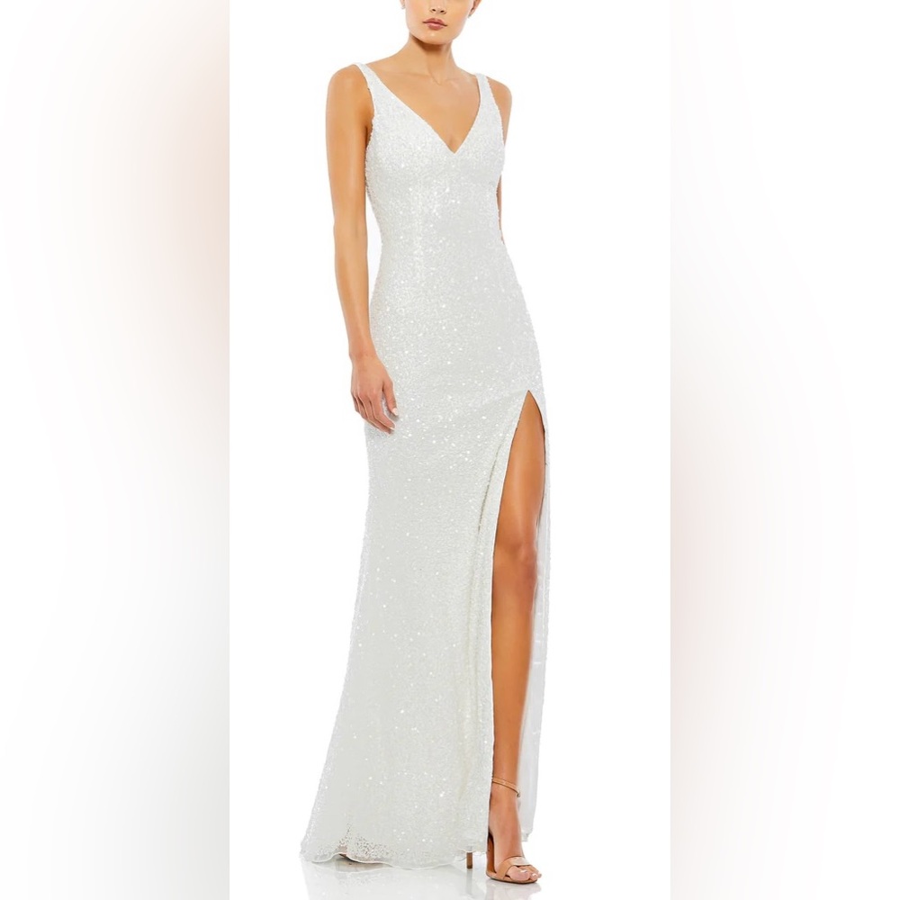 👗 NWT! Mac Duggal White Sequin & Bead Dress